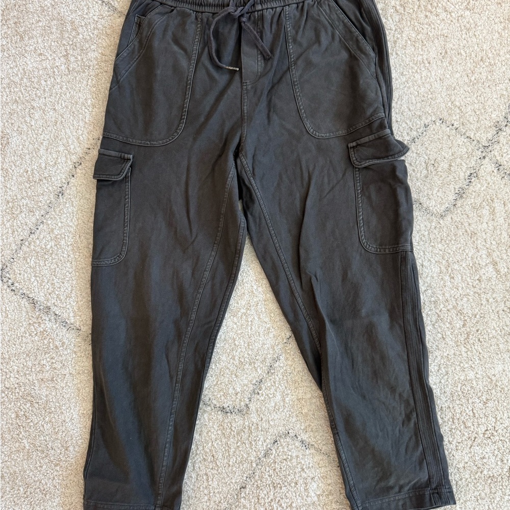 Athleta Farallon Cargo Crop